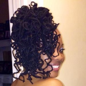 Meet your Posher, Yvette